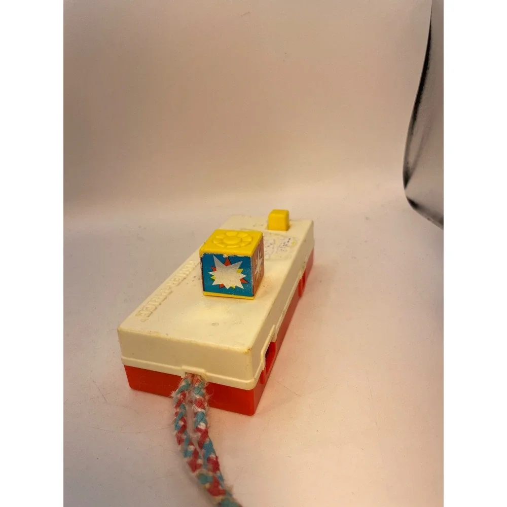 Vintage Fisher Price Toy Pocket Camera 1974 #464 Instamatic Zoo Pictures Works